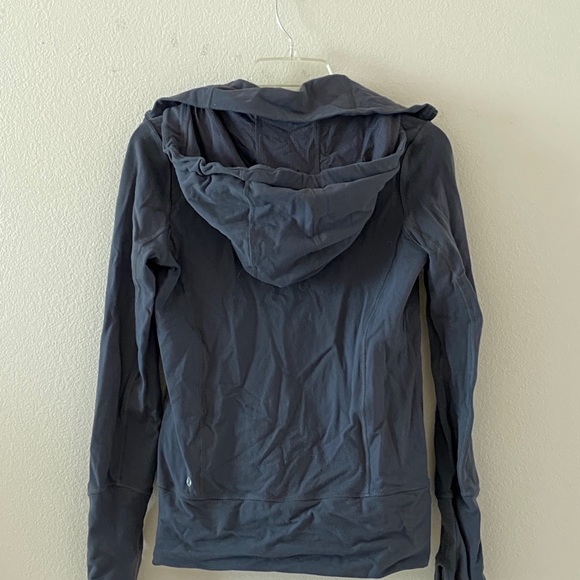 Lululemon active jacket - Picture 2 of 2